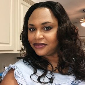 Meet your Posher, Gina